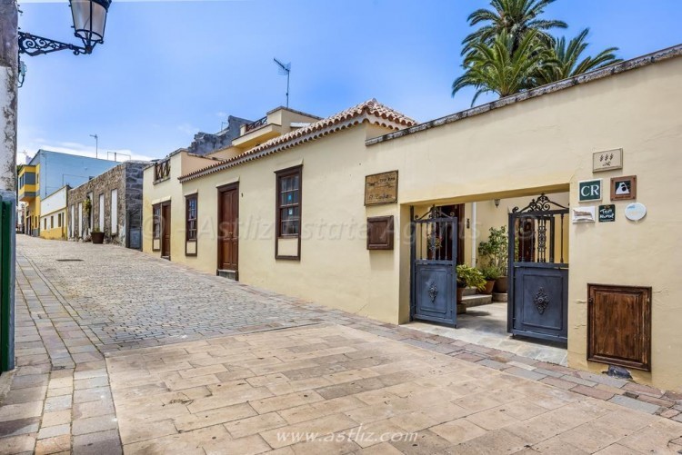 4 bed villa for sale in Granadilla