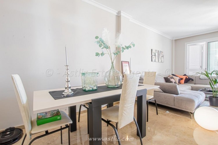 2 bed villa for sale in Playa de la Arena