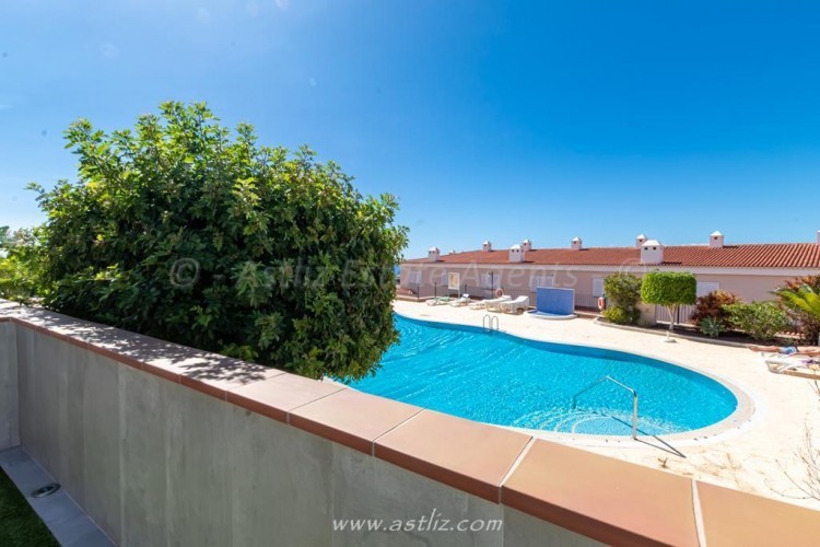 2 bed villa for sale in Playa de la Arena