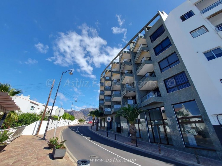 Detenerse Hobart brecha The Tenerife Property and Business Guide - Properties for sale and long  term rent, businesses sales and rentals and plots of land