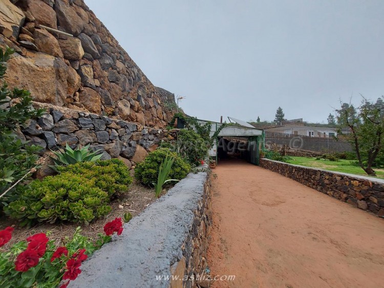 1 bed canarian house for sale in Cho Pancho