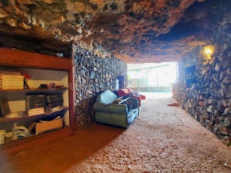 1 bed canarian house for sale in Cho Pancho