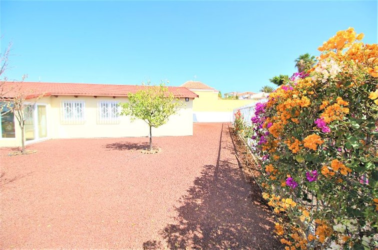 Townhouse For sale in Costa del Silencio, Tenerife