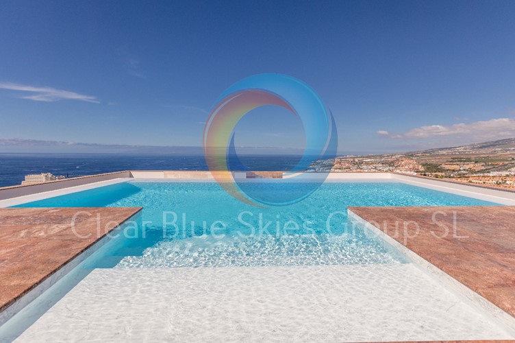 Villa For sale in San Eugenio Alto, Tenerife