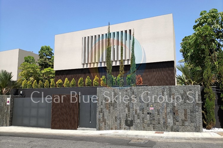 4 bed villa for sale in Golf Costa Adeje