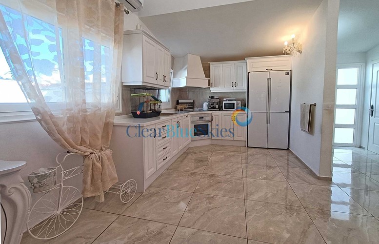 4 bed townhouse for sale in Chayofa