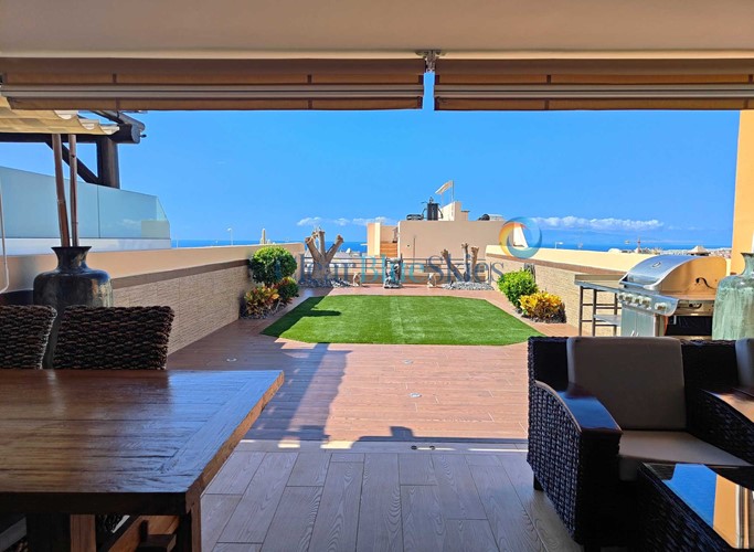 2 bed townhouse for sale in El Madronal