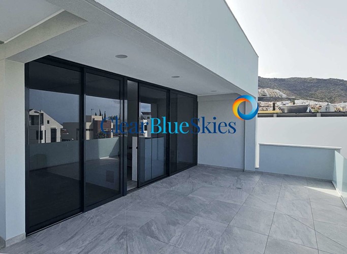 4 bed villa for sale in El Madronal