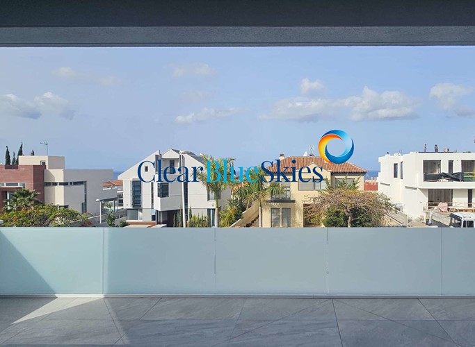 4 bed villa for sale in El Madronal