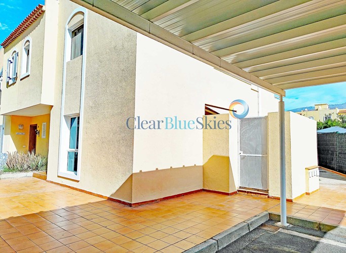 4 bed townhouse for sale in El Madronal