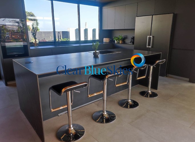 4 bed villa for sale in Playa Paraiso