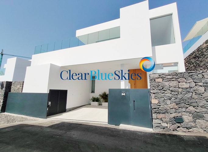 3 bed villa for sale in Callao Salvaje