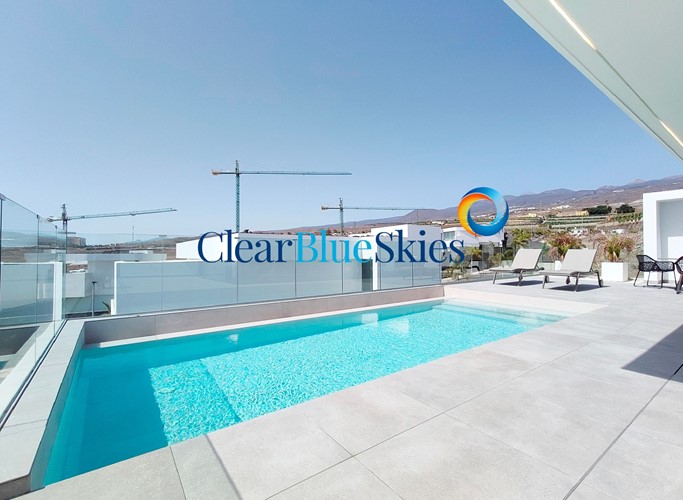 3 bed villa for sale in Callao Salvaje