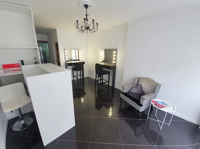 Beauty Salon for sale in Las Americas