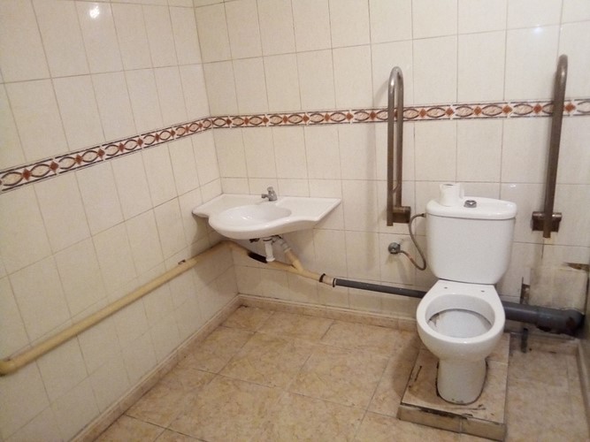Empty Local for sale in Playa de la Arena