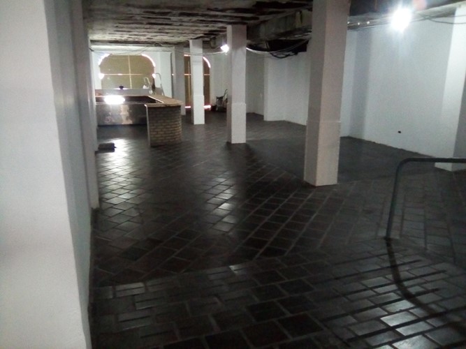Empty Local for sale in Playa de la Arena