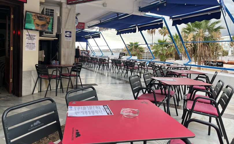 Sports Bar For sale in Puerto Colon, Tenerife