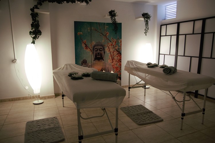 Babywear Shop for sale in El Madronal