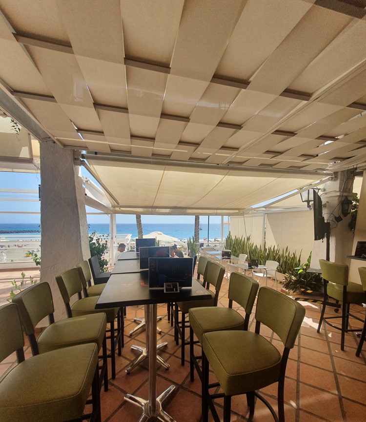 Bar/Cafe For sale in Los Cristianos, Tenerife