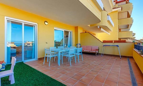 2 bed apartment for sale in Playa de la Arena