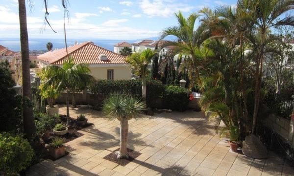 4 bed villa for sale in Chayofa