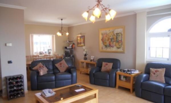 5 bed townhouse for sale in Guia de Isora