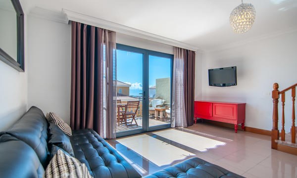 3 bed townhouse for sale in El Madronal