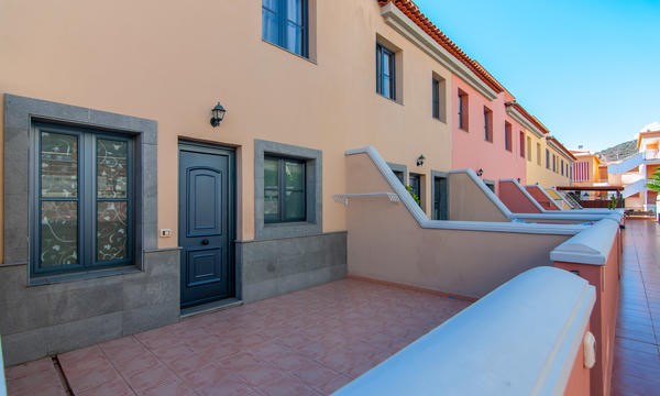 3 bed townhouse for sale in El Madronal