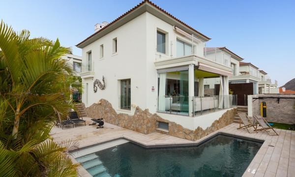 3 bed villa for sale in Chayofa