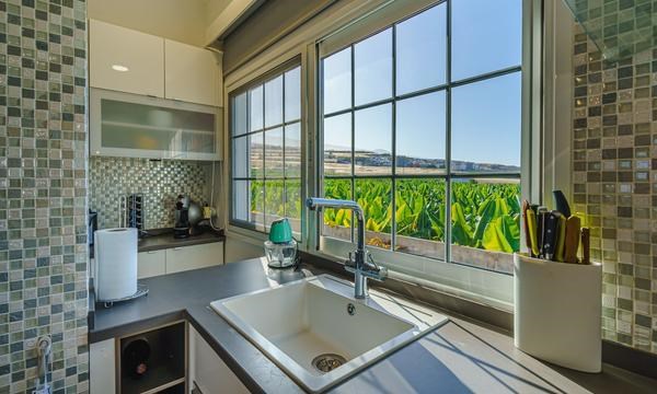 4 bed townhouse for sale in Playa de la Arena