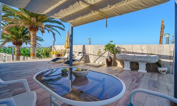 4 bed townhouse for sale in Playa de la Arena