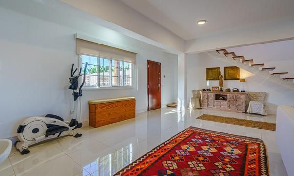 4 bed townhouse for sale in Playa de la Arena