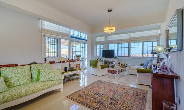 4 bed townhouse for sale in Playa de la Arena