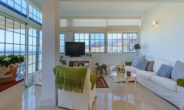 4 bed townhouse for sale in Playa de la Arena