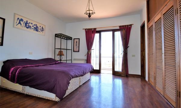 5 bed villa for sale in Vilaflor