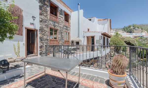 2 bed rustic house for sale in Vilaflor