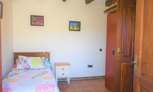 2 bed rustic house for sale in Vilaflor