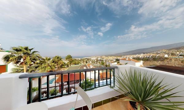 4 bed townhouse for sale in San Eugenio Alto