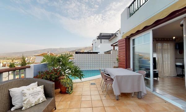 4 bed townhouse for sale in San Eugenio Alto