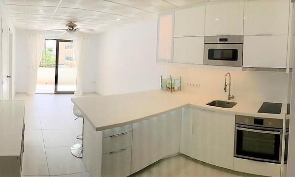 2 bed apartment for sale in Castle Harbour, Los Cristianos