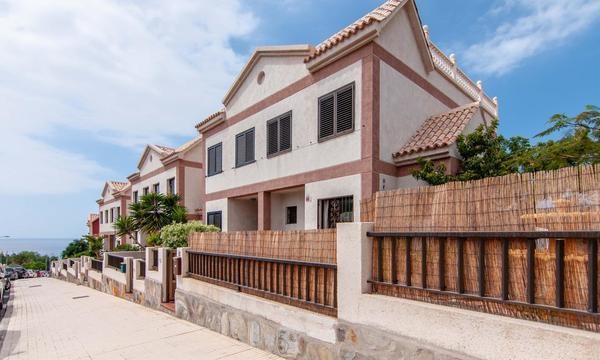 4 bed townhouse for sale in Playa Paraiso