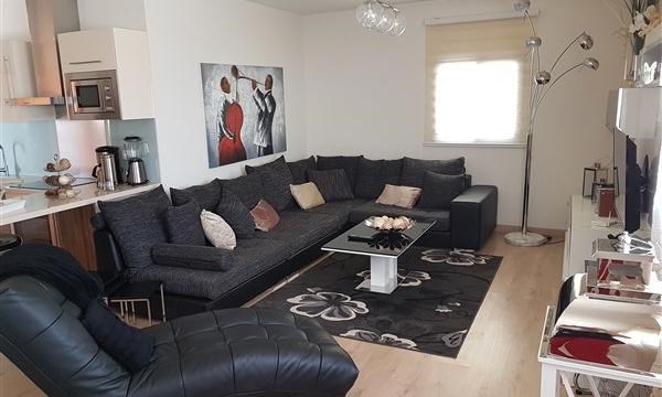 6 bed villa for sale in Guia de Isora