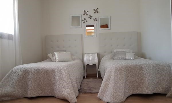 6 bed villa for sale in Guia de Isora