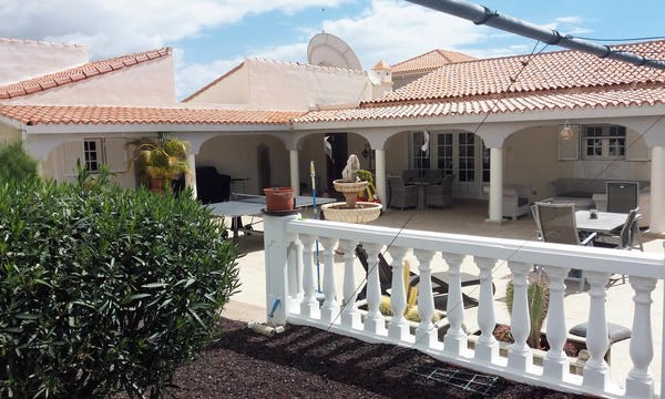 3 bed villa for sale in Alamos Park, Golf del Sur