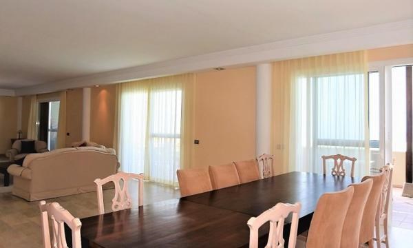 6 bed villa for sale in Los Menores