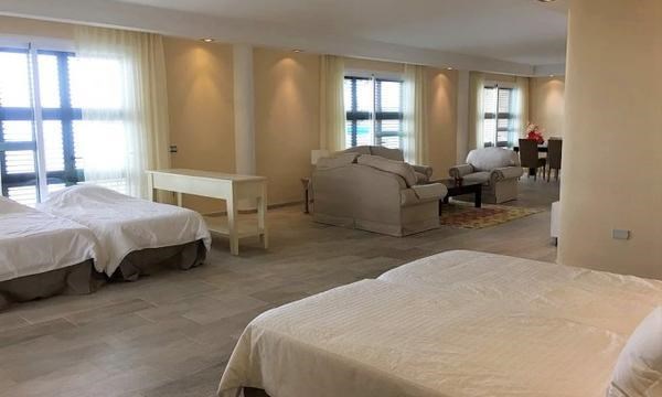 6 bed villa for sale in Los Menores