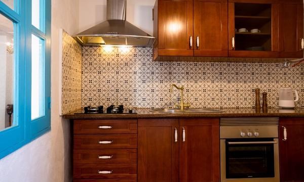 7 bed townhouse for sale in Chio