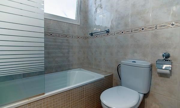 5 bed villa for sale in Callao Salvaje