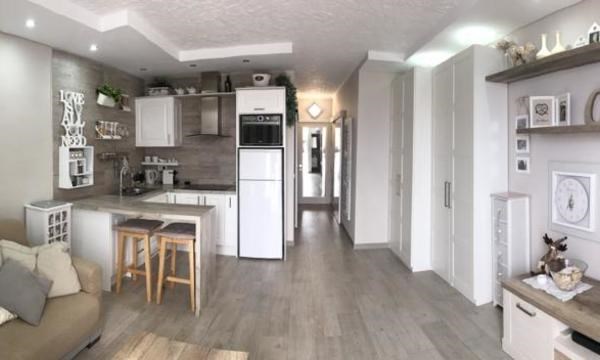 1 bed apartment for sale in Playa Paraiso