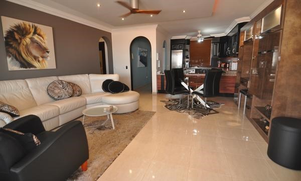 2 bed apartment for sale in Sunset Bay, Torviscas Bajo